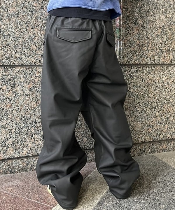 菊田 悠さんの「BEAMS WOMEN｜ワイドフィット フェード ダウンベスト」を使ったコーディネート