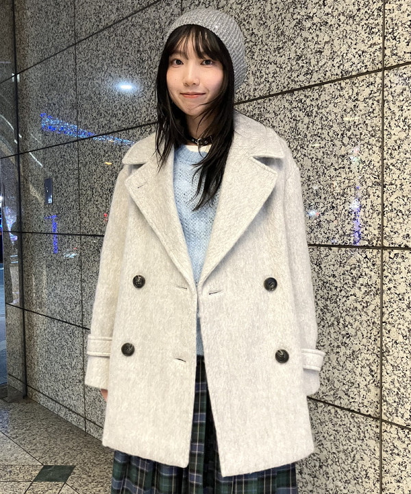 加歩さんの「BEAMS WOMEN｜モヘヤ タッチ シアー クルーネック ニット」を使ったコーディネート