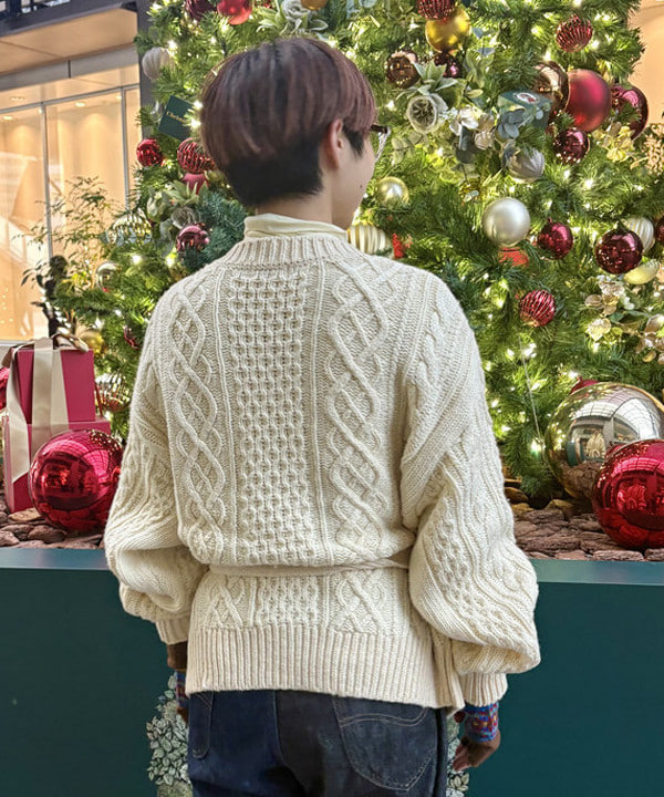 みりさんの「3ゲージ 2トーン アラン カーディガン」を使ったコーディネート