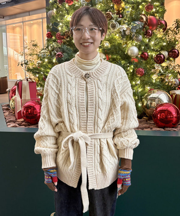 みりさんの「3ゲージ 2トーン アラン カーディガン」を使ったコーディネート