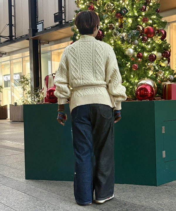 みりさんの「3ゲージ 2トーン アラン カーディガン」を使ったコーディネート