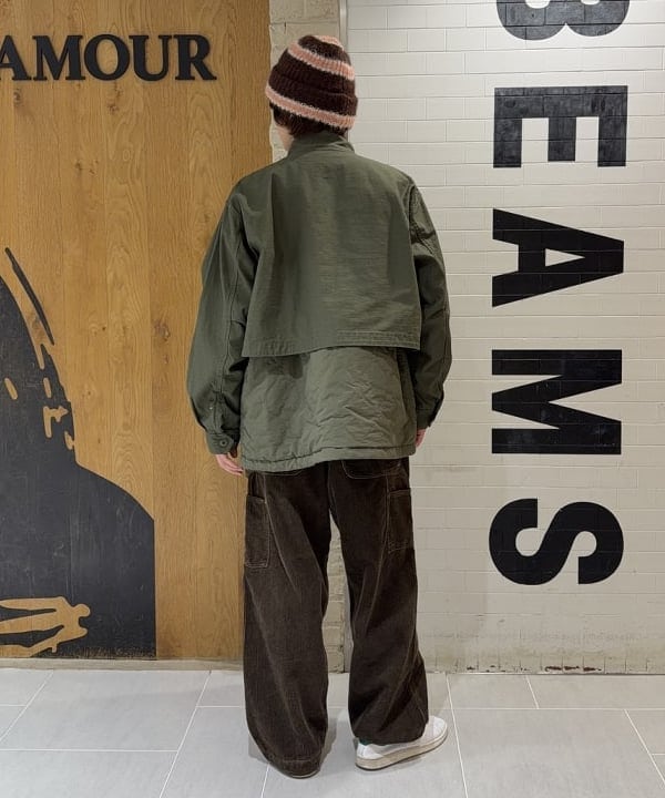 マツミヤさんの「BEAMS WOMEN｜ワイドフィト バックサテン レイヤード M-65 ブルゾン」を使ったコーディネート