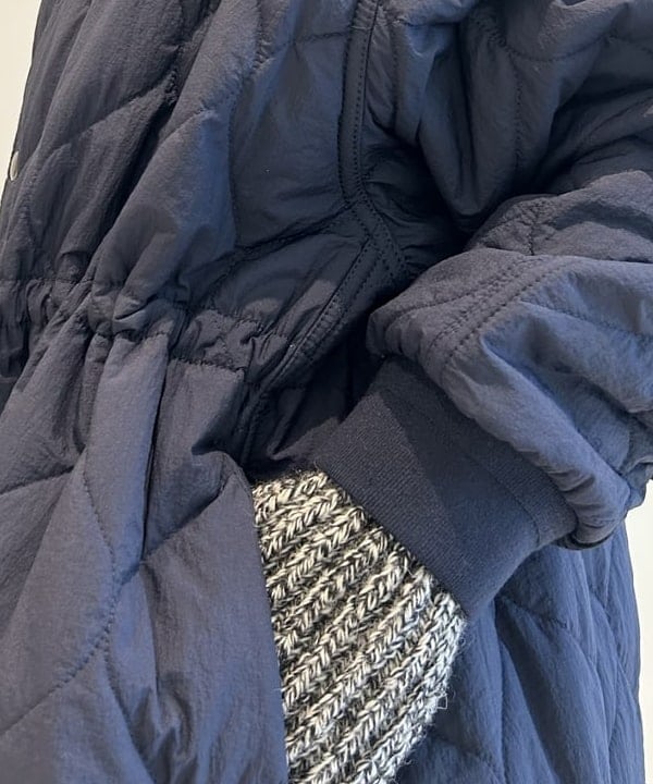 清水 彩乃さんの「BEAMS WOMEN｜【別注】HIGHLAND 2000 / アーム ウォーマー」を使ったコーディネート