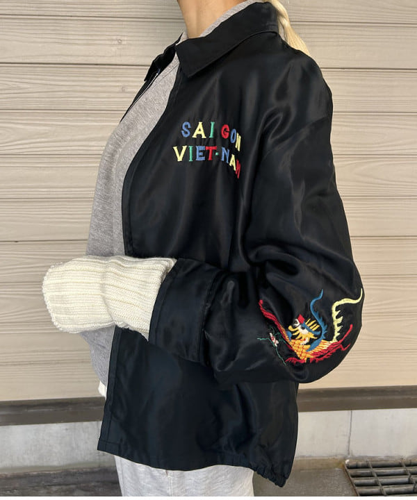 MATSUMOTO AMIさんの「BEAMS WOMEN｜【別注】テーラー東洋 / アセテート ベトナム ジャケット」を使ったコーディネート