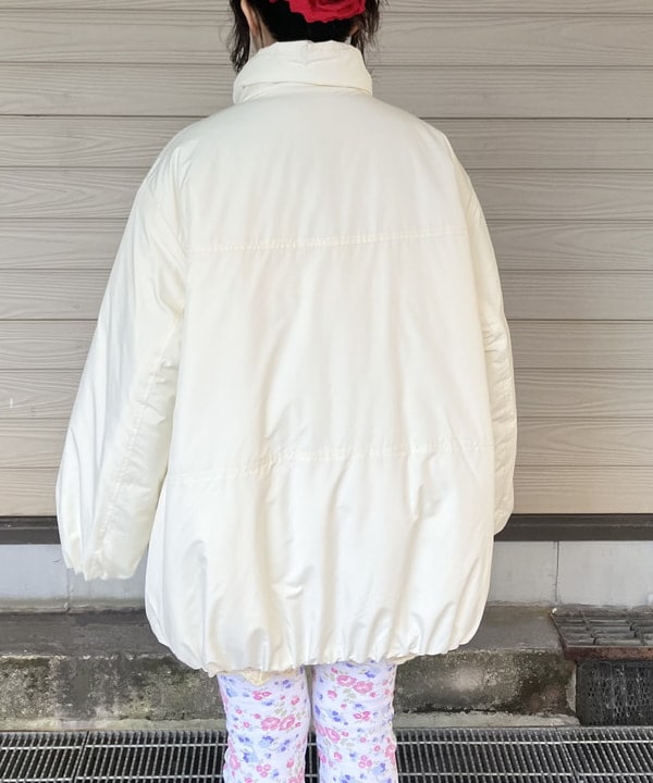 晶さんの「BEAMS WOMEN｜中綿 スタンドカラー ボリューム ブルゾン」を使ったコーディネート