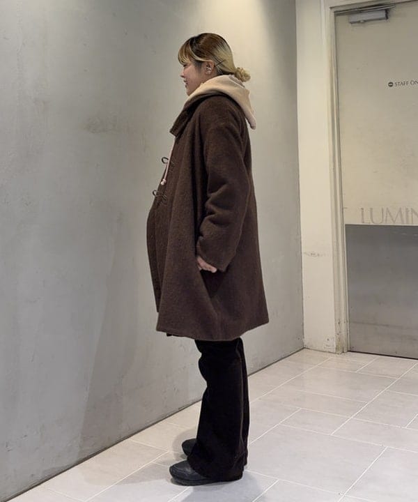 大石彩可さんの「BEAMS WOMEN｜maturely / フリル スタッズ コサージュ クリップ」を使ったコーディネート