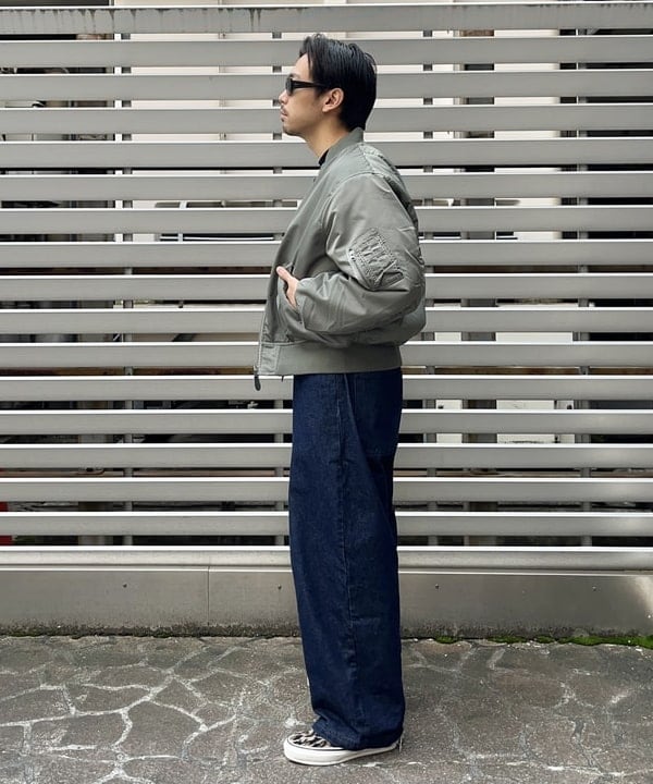 槙山 賢斗さんの「BEAMS WOMEN｜リラックスフィット THERMOLITE(R) MA-1 （撥水）」を使ったコーディネート