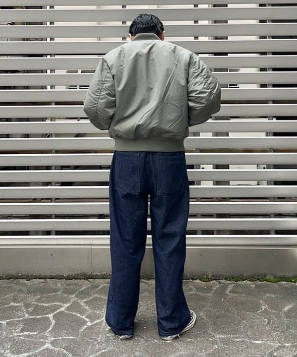 槙山 賢斗さんの「BEAMS WOMEN｜リラックスフィット THERMOLITE(R) MA-1 （撥水）」を使ったコーディネート