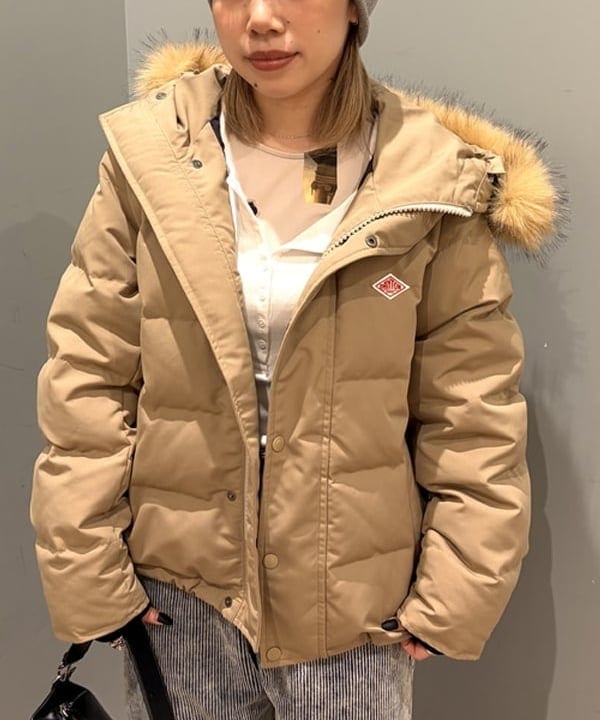 まゆちゃんさんの「BEAMS WOMEN｜DANTON / FAKE FUR HOODED DOWN JACKET 25AW」を使ったコーディネート