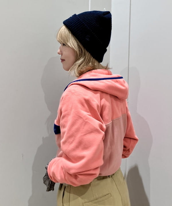小原 もこさんの「BEAMS WOMEN｜【別注】PIKE / クリア ベルト 25FW」を使ったコーディネート