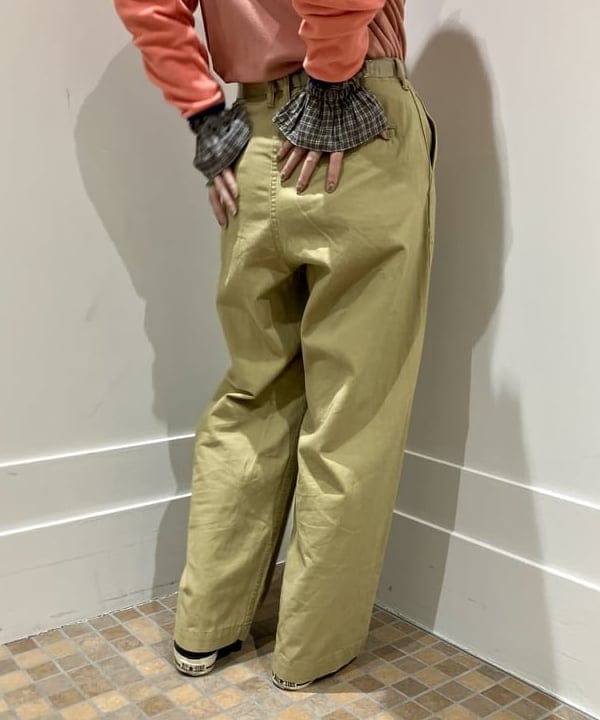 小原 もこさんの「BEAMS WOMEN｜【別注】PIKE / クリア ベルト 25FW」を使ったコーディネート