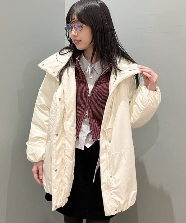 加歩さんの「BEAMS WOMEN｜中綿 スタンドカラー ボリューム ブルゾン」を使ったコーディネート