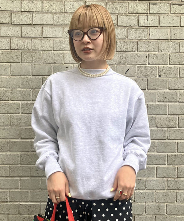 ナカノ アイさんの「BEAMS WOMEN｜I Hate Monday / flower lace ストッキング white」を使ったコーディネート