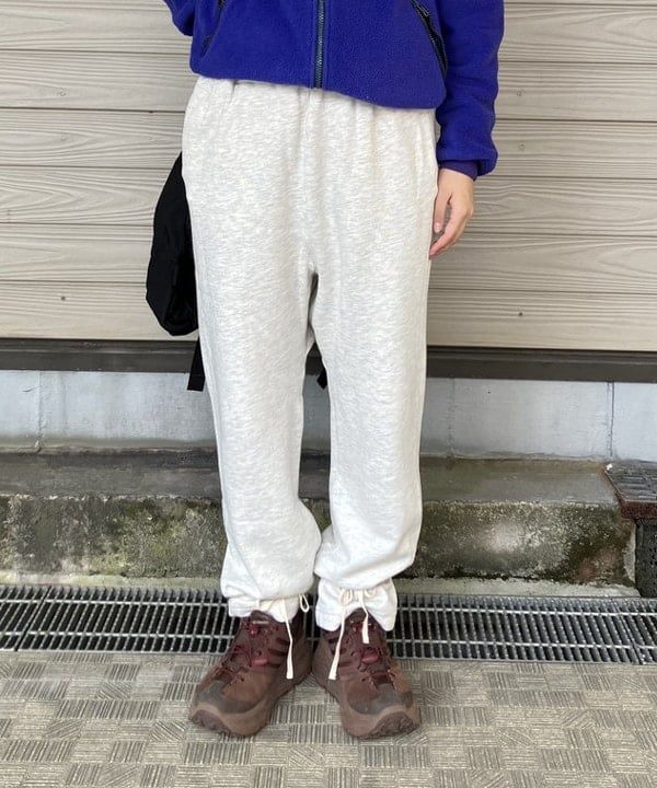 チナツさんの「BEAMS WOMEN｜【別注】GREGORY / VINTAGE NICE DAY CHECK」を使ったコーディネート