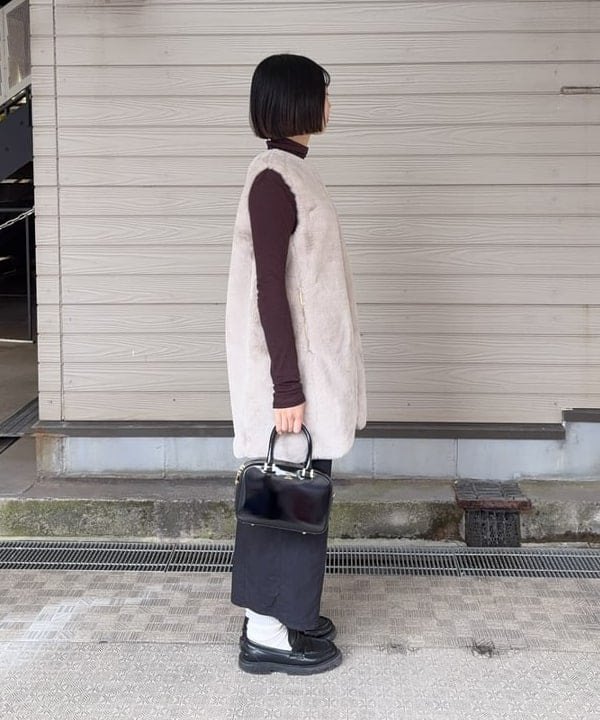 Kanaeさんの「BEAMS WOMEN｜CHRISTIAN VILLA / スクエア ボストン バッグS」を使ったコーディネート