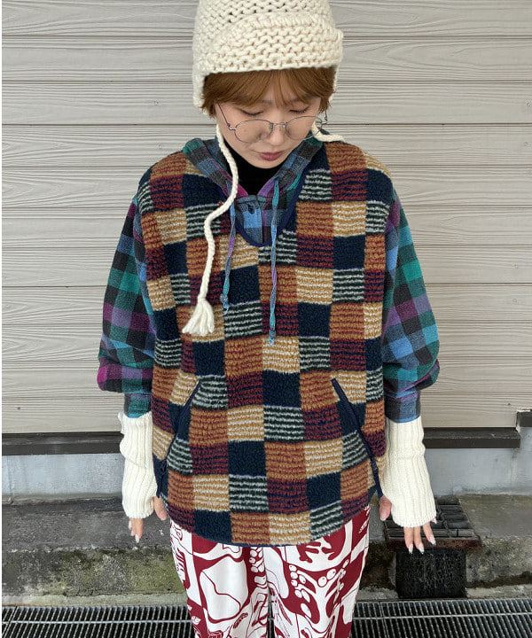 森川 夏衣さんの「BEAMS WOMEN｜【別注】LEUCHTFEUER / アーム ウォーマー」を使ったコーディネート