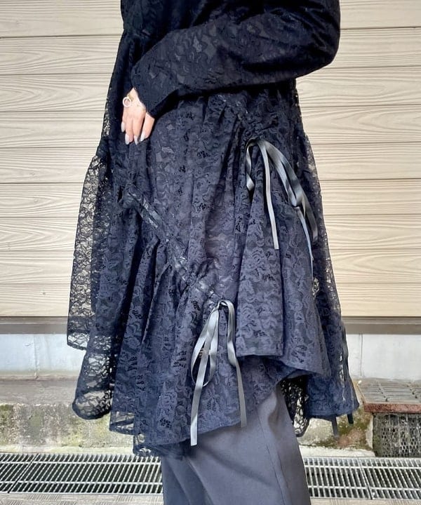 カタヤマ アヤさんの「BEAMS WOMEN｜GHOSPELL / Hera Lace Dress」を使ったコーディネート