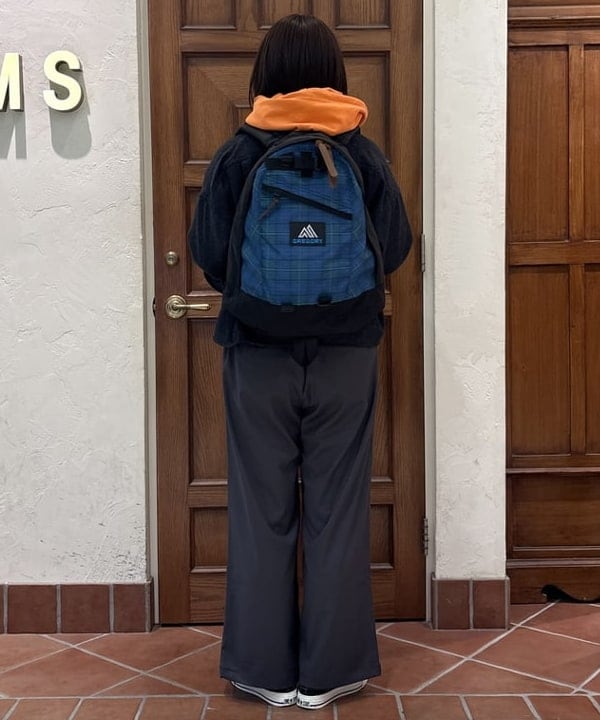 クロサワさんの「BEAMS WOMEN｜【別注】GREGORY / VINTAGE NICE DAY CHECK」を使ったコーディネート