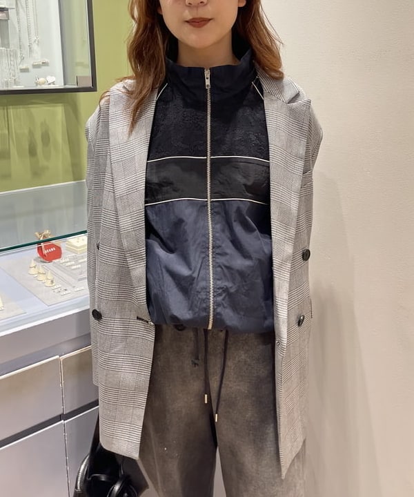 大木さんの「BEAMS WOMEN｜4ボタン W ビッグ ジャケット」を使ったコーディネート