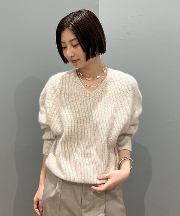 NATSUKIさんの「BEAMS WOMEN｜フォックスウール ホールガーメント ニット」を使ったコーディネート
