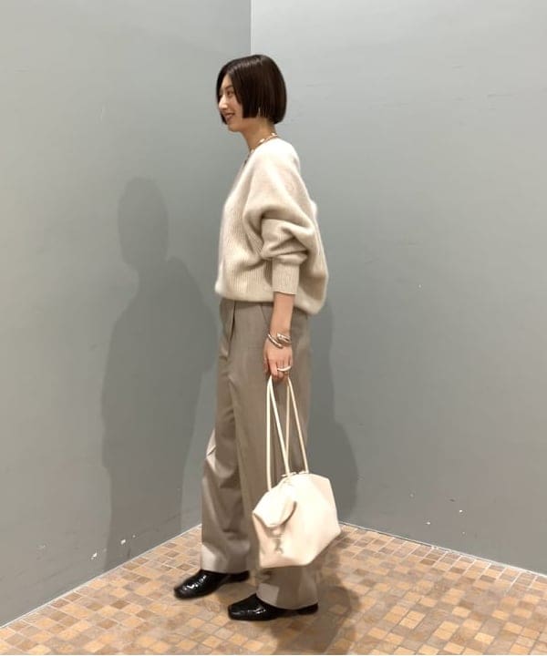 NATSUKIさんの「BEAMS WOMEN｜フォックスウール ホールガーメント ニット」を使ったコーディネート