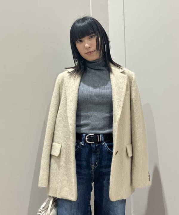 大槻 まひろさんの「BEAMS WOMEN｜モヘヤループ シャギー ジャケット」を使ったコーディネート