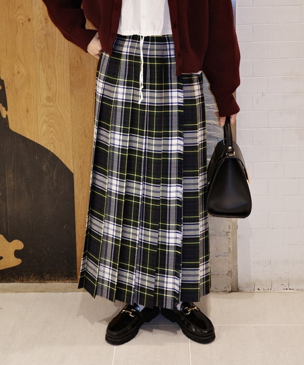 Joさんの「BEAMS WOMEN｜【別注】GIANNI NOTARO / フラップ ハンドバッグ」を使ったコーディネート