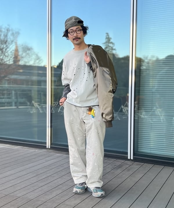 BAKU(東江 漠)さんの「BEAMS WOMEN｜リバーシブル フェード ボンバー ジャケット」を使ったコーディネート