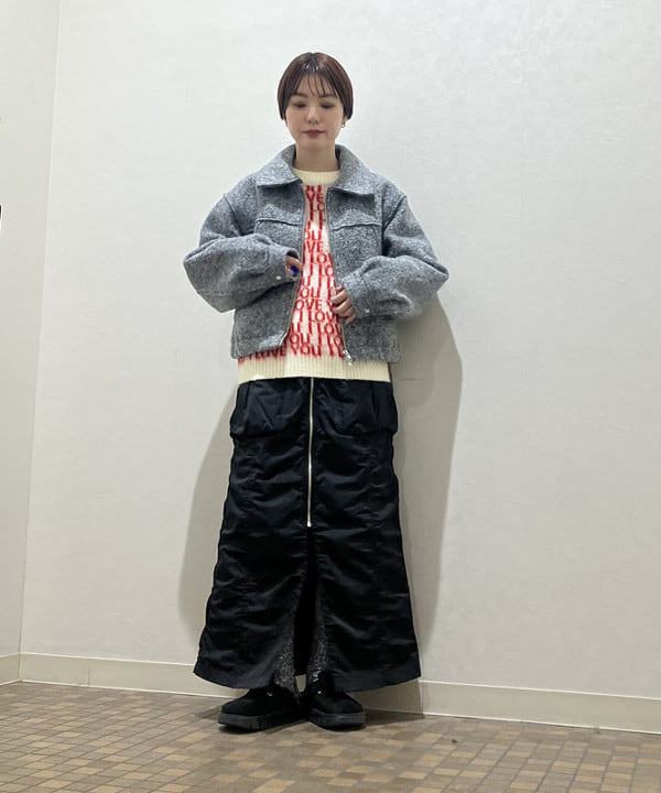森本 理絵さんの「BEAMS WOMEN｜【別注】PENNEY&rsquo;S / シャギー ニット」を使ったコーディネート