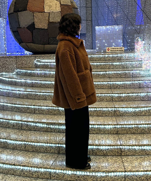 Sakiさんの「BEAMS WOMEN｜ボア ビッグ ポケット ハーフ コート」を使ったコーディネート