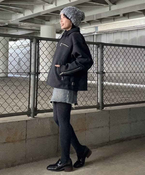 みやさかさんの「BEAMS WOMEN｜リラックスフィット 5ゲージ ノルディック シャギー ニット」を使ったコーディネート