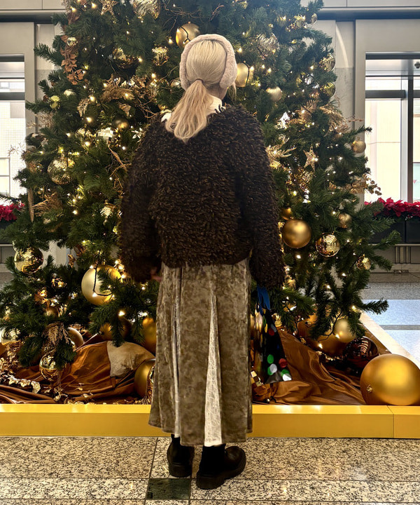 YABUさんの「BEAMS WOMEN｜ミックス ループ編み ニット ジャケット」を使ったコーディネート