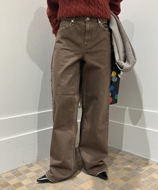 大槻 まひろさんの「BEAMS WOMEN｜5ゲージ ケーブル クルーネック」を使ったコーディネート