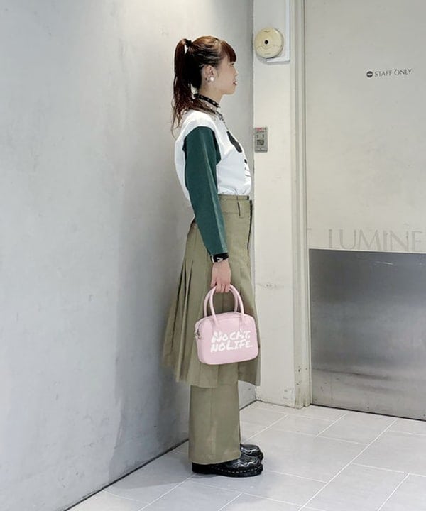 りかちょび/岸本梨佳さんの「BEAMS WOMEN｜【別注】Champion / ミッキーマウス / フットボール Tシャツ」を使ったコーディネート