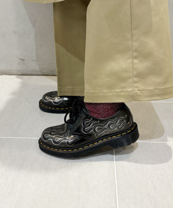 りかちょび/岸本梨佳さんの「BEAMS WOMEN｜【別注】Champion / ミッキーマウス / フットボール Tシャツ」を使ったコーディネート