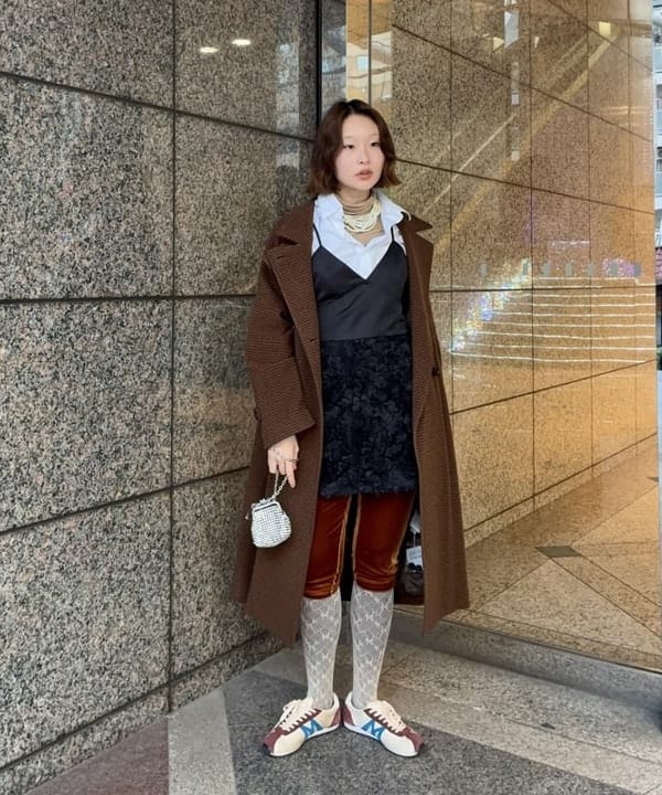 水野 萌香さんの「BEAMS WOMEN｜スタンドカラー ダブル コート」を使ったコーディネート