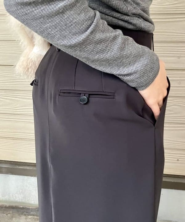 イナダさんの「BEAMS WOMEN｜ウェイビー フェイクファー ジレ」を使ったコーディネート