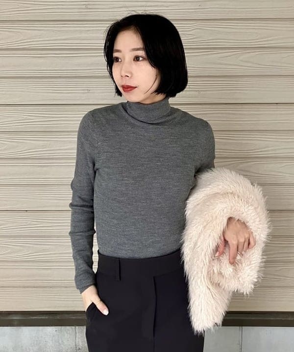 イナダさんの「BEAMS WOMEN｜ウェイビー フェイクファー ジレ」を使ったコーディネート