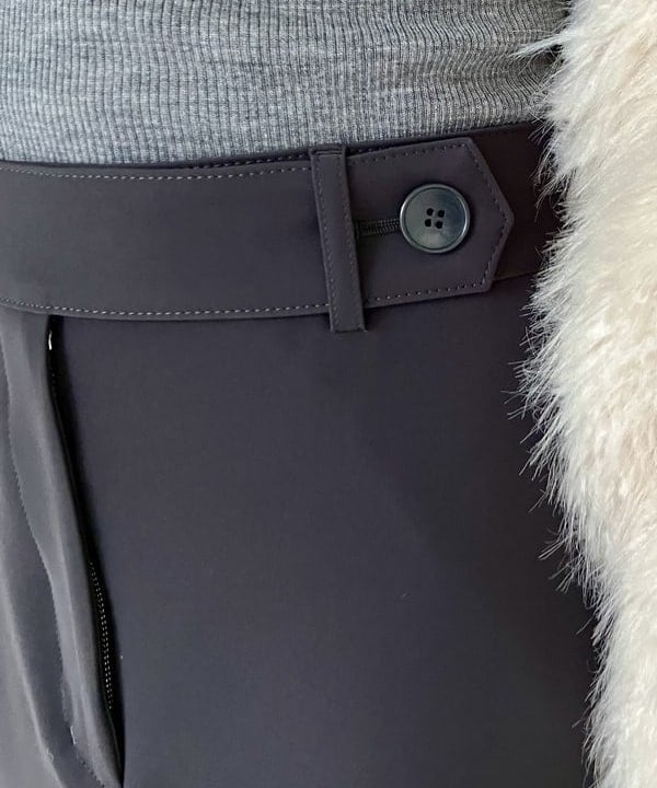 イナダさんの「BEAMS WOMEN｜ウェイビー フェイクファー ジレ」を使ったコーディネート