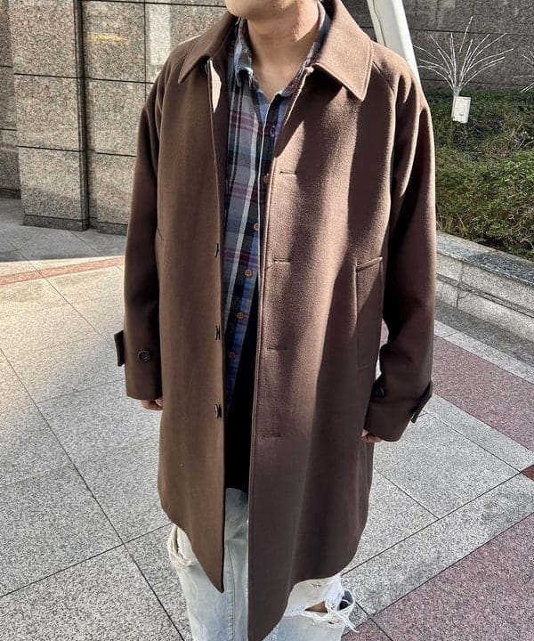 大野 拓海さんの「BEAMS WOMEN｜ワイドフィット フリース ステンカラーコート」を使ったコーディネート