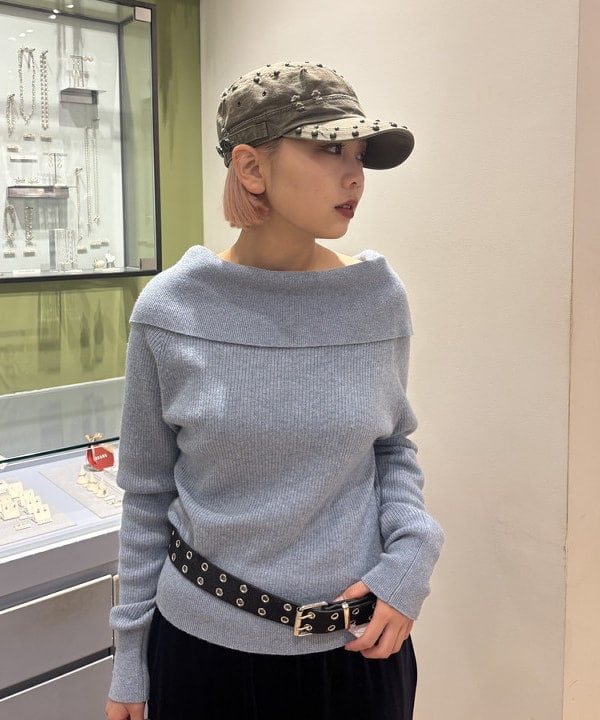 山本 里南さんの「BEAMS WOMEN｜リブ オフショルダー プルオーバー」を使ったコーディネート