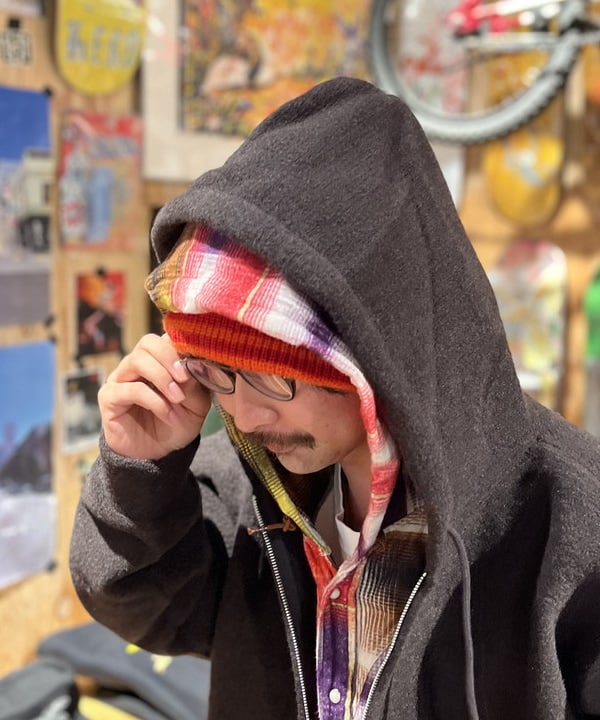 BAKU(東江 漠)さんの「BEAMS WOMEN｜ワイドショートフィット スライバー フルジップ フーディ」を使ったコーディネート