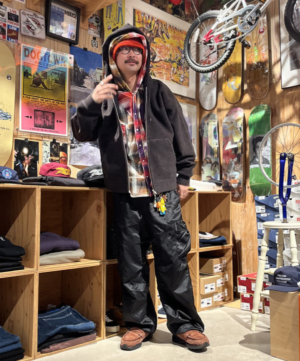 BAKU(東江 漠)さんの「BEAMS WOMEN｜ワイドショートフィット スライバー フルジップ フーディ」を使ったコーディネート