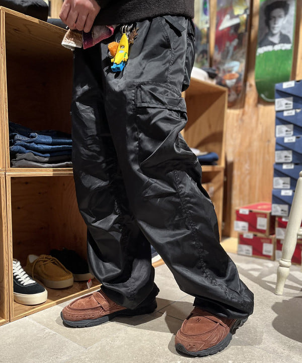 BAKU(東江 漠)さんの「BEAMS WOMEN｜ワイドショートフィット スライバー フルジップ フーディ」を使ったコーディネート