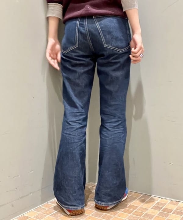 小原 もこさんの「BEAMS WOMEN｜リバーシブル ダウン ベスト」を使ったコーディネート