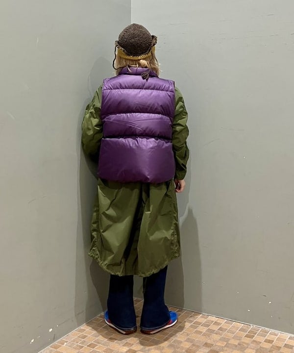 小原 もこさんの「BEAMS WOMEN｜リバーシブル ダウン ベスト」を使ったコーディネート