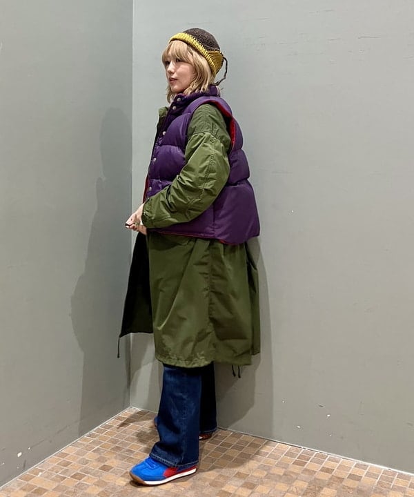 小原 もこさんの「BEAMS WOMEN｜リバーシブル ダウン ベスト」を使ったコーディネート