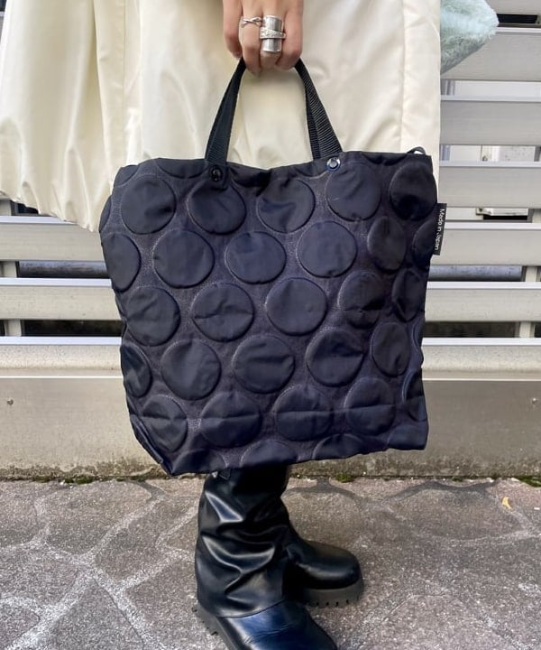 カタヤマ アヤさんの「BEAMS WOMEN｜中綿 スタンドカラー ボリューム ブルゾン」を使ったコーディネート