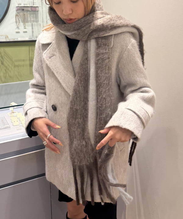 れいなさんの「BEAMS WOMEN｜ライン マフラー」を使ったコーディネート