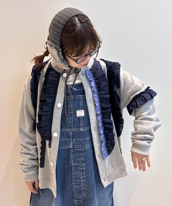 かわい みづきさんの「BEAMS WOMEN｜【別注】TORI-TO / タテフリル カーディガン」を使ったコーディネート